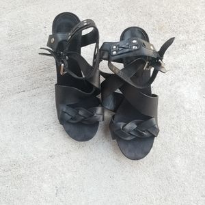 NINE WEST Rusty wedge sandal. Size 8M